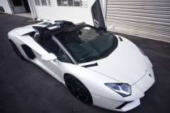 Автолюбителю на заметку. Что делать, если ваш автомобиль повредило упавшим снегом?